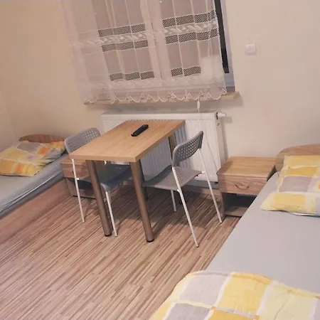 Homestay Nocleg92 Pokoje Z Lazienkami *