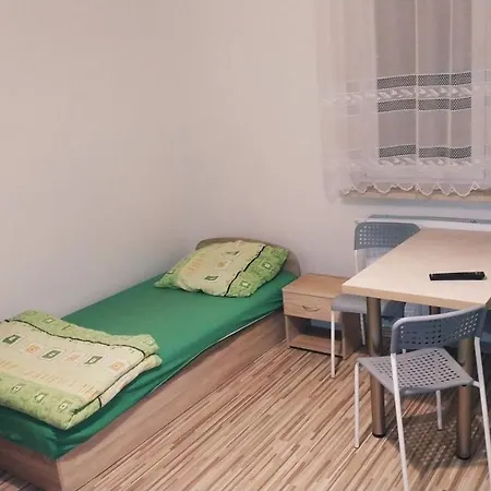 Homestay Nocleg92 Pokoje Z Lazienkami